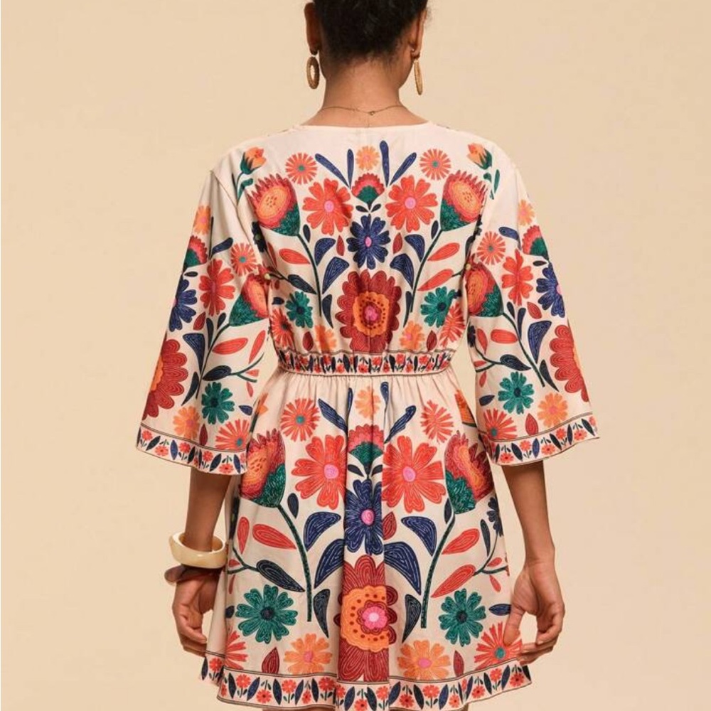 Floral V-Neck Tropical Dress with Bell Sleeves NEW XL - Picture 3 of 6